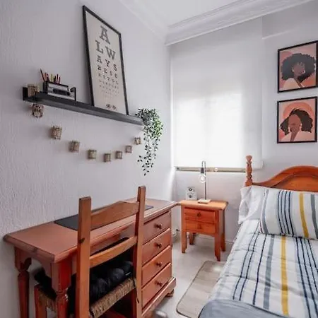 Apartment Chic In 4