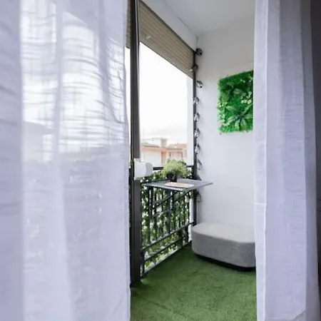 Apartment Chic In 4