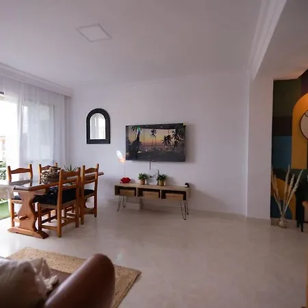 Apartment Chic In 4 Huelva